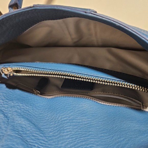 Cool Haan - pebbled leather shoulder bag turquoise/blue - Picture 5 of 6